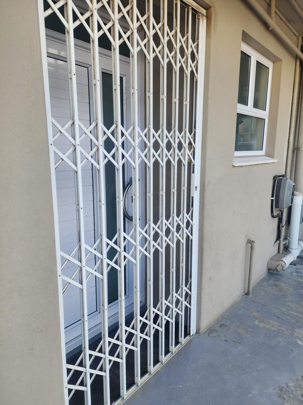 1 Bedroom Property for Sale in Somerset West Western Cape